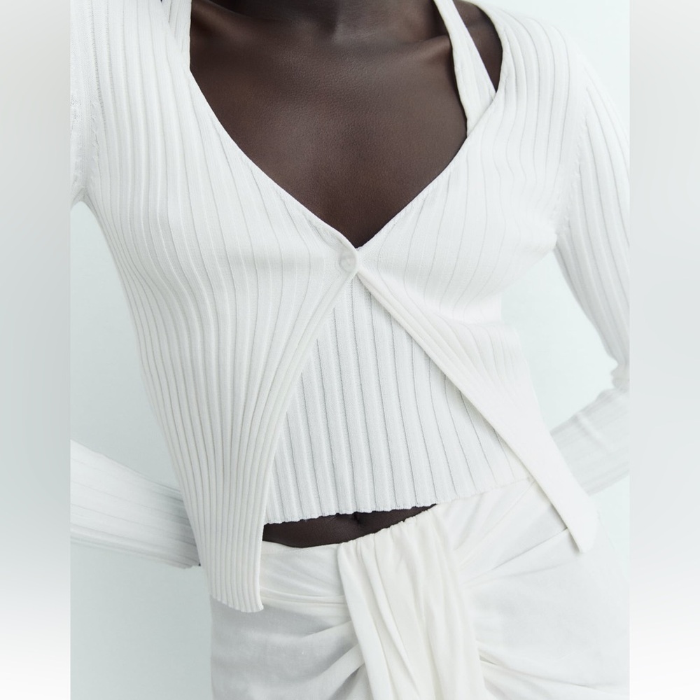 Zara Ribbed Knit Top! White - Picture 3 of 11